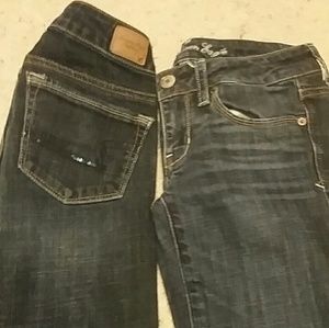 AE Skinny Kick Jeans size 2. 2 pair.